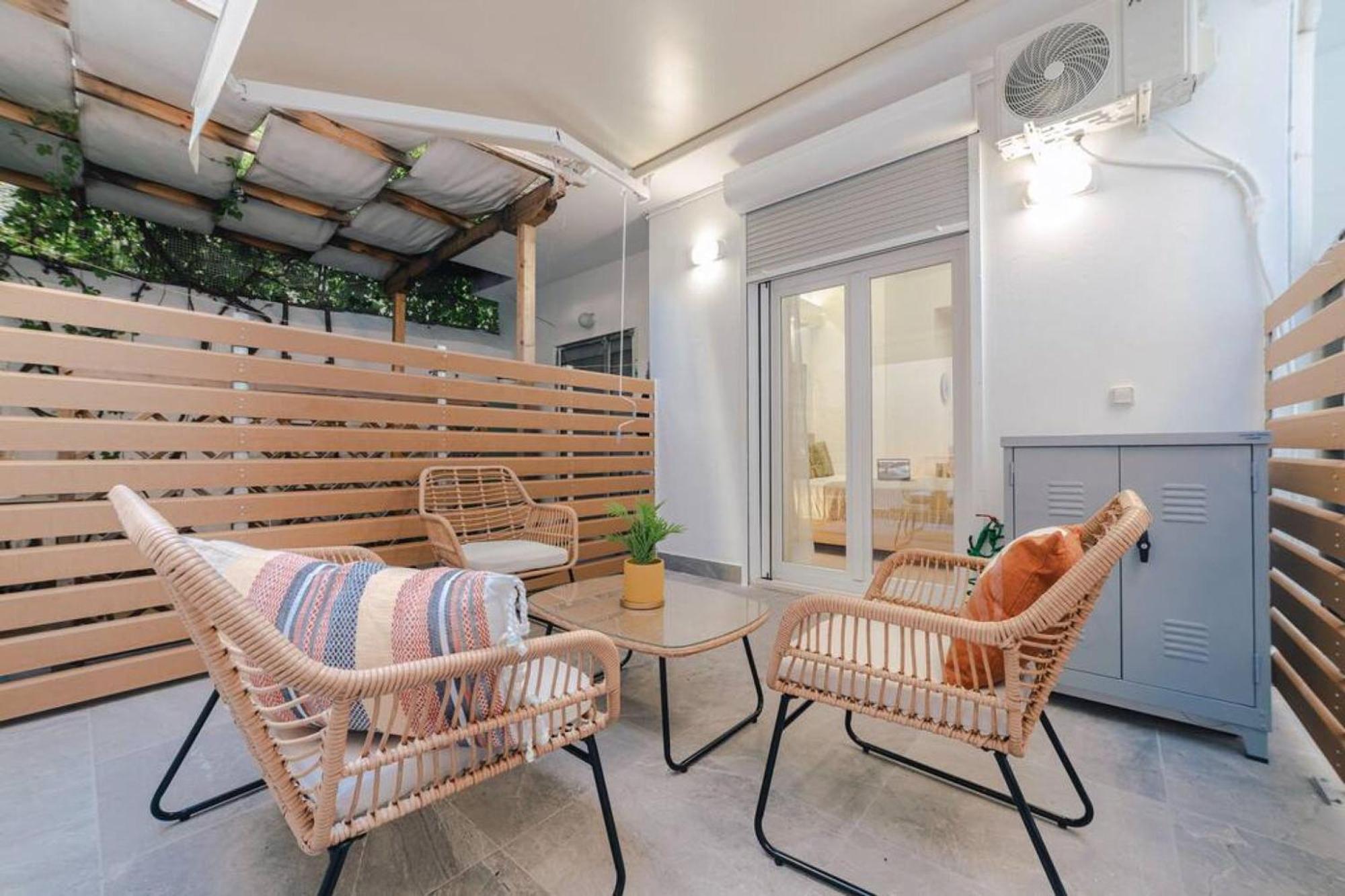Small And Cozy Studio Athens Exterior photo