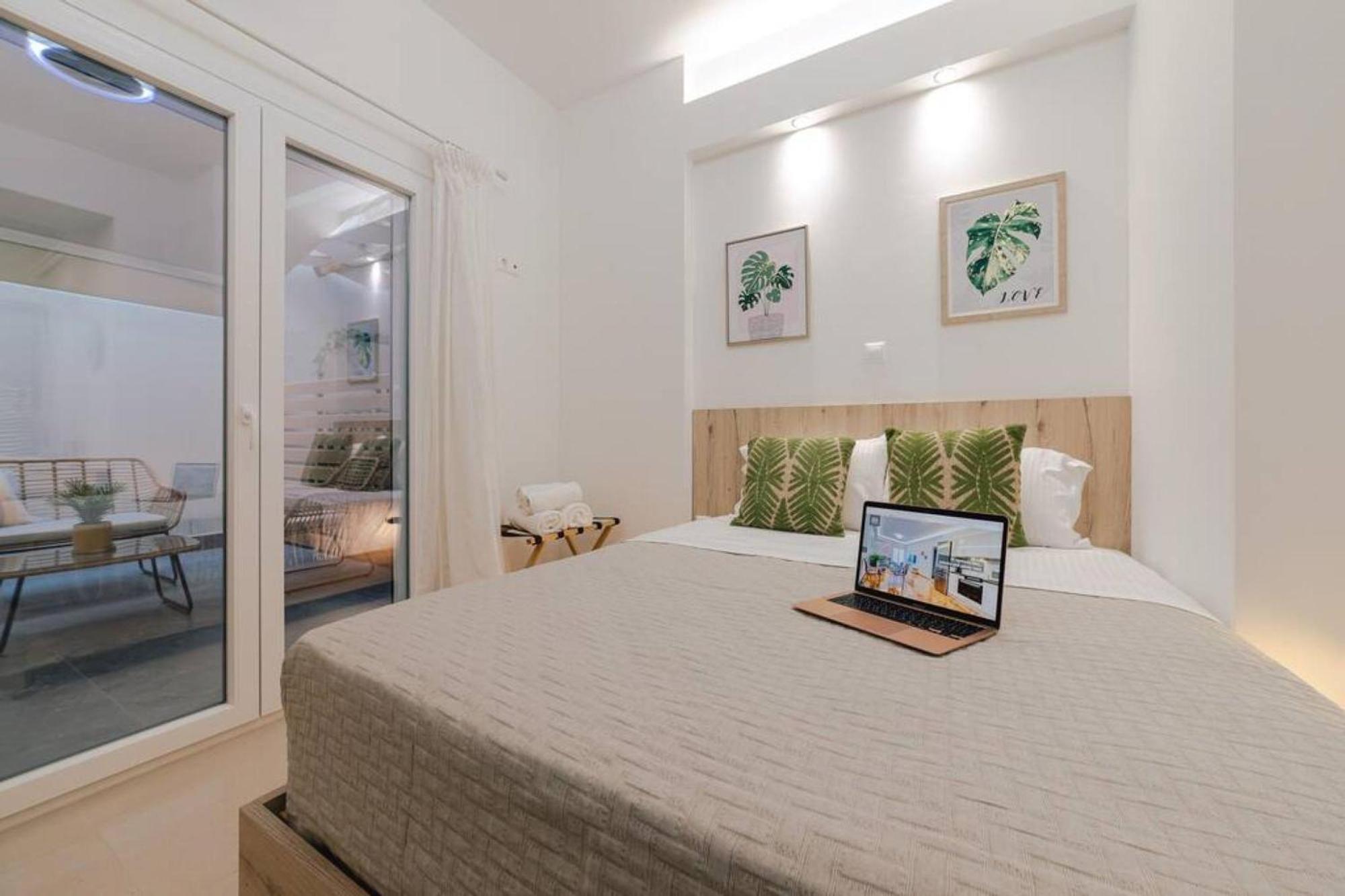 Small And Cozy Studio Athens Exterior photo